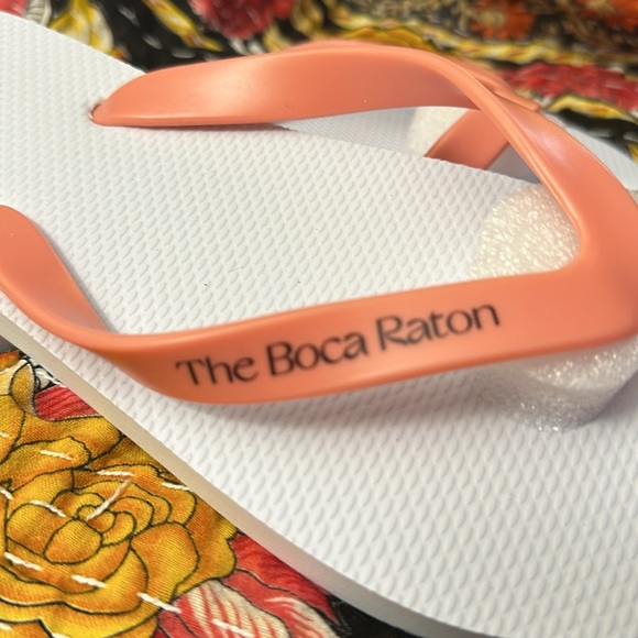 NWOT Flip flops - Picture 2 of 4